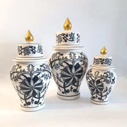 Ginger jar black floral