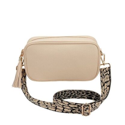 Bag with leopard print strap